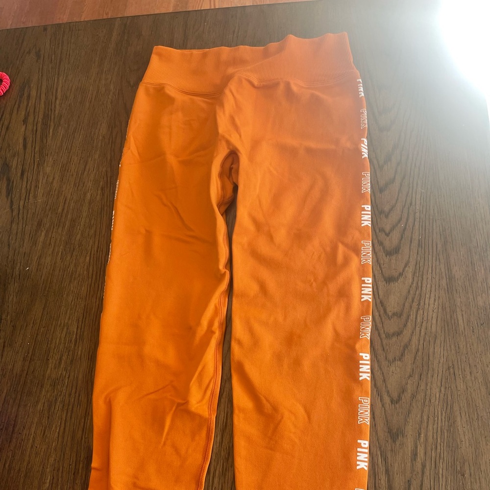 Brand new with tags Victoria secret pink seamless leggings